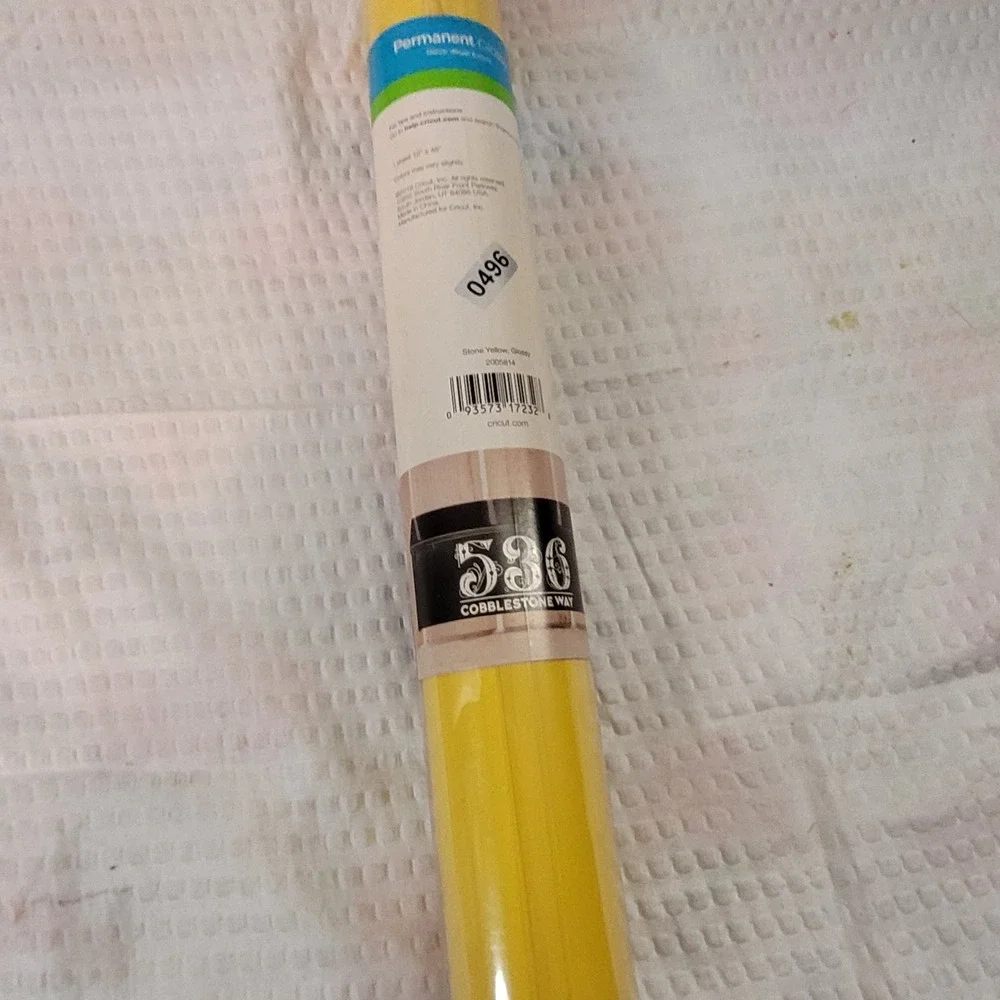 Cricut Premium Vinyl Permanent Glossy Stone Yellow 12x48 Roll 2005814 DIY Crafts